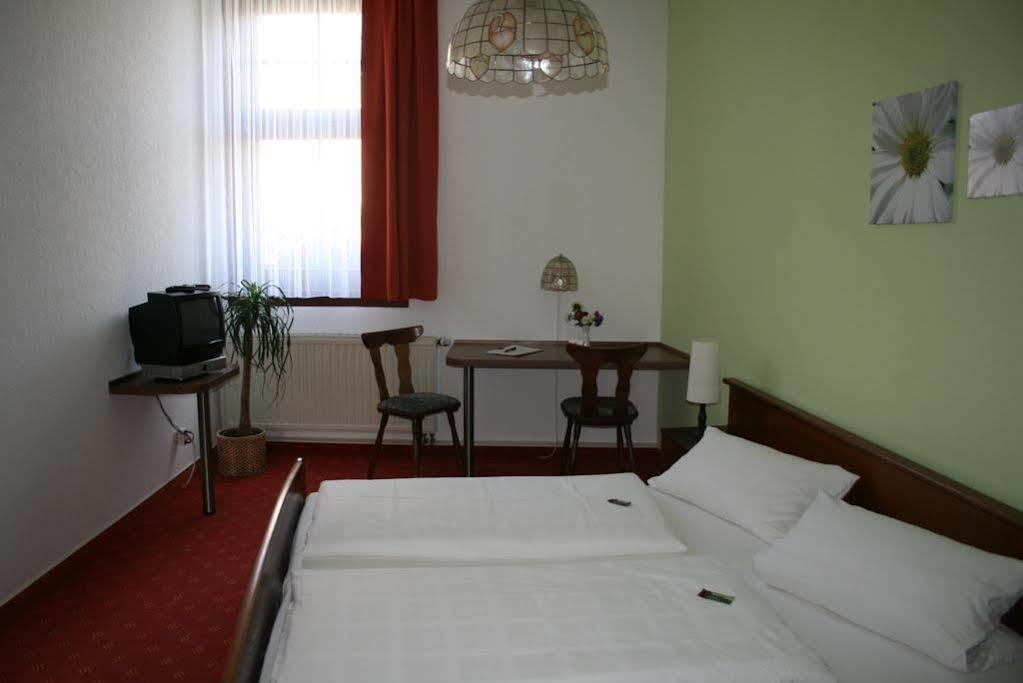 Landgasthof & Hotel Krone Eischleben Ichtershausen Exteriör bild